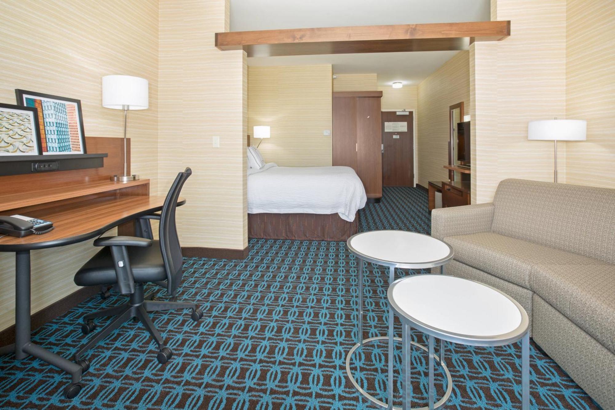 Fairfield Inn & Suites By Marriott Burlington Exterior photo