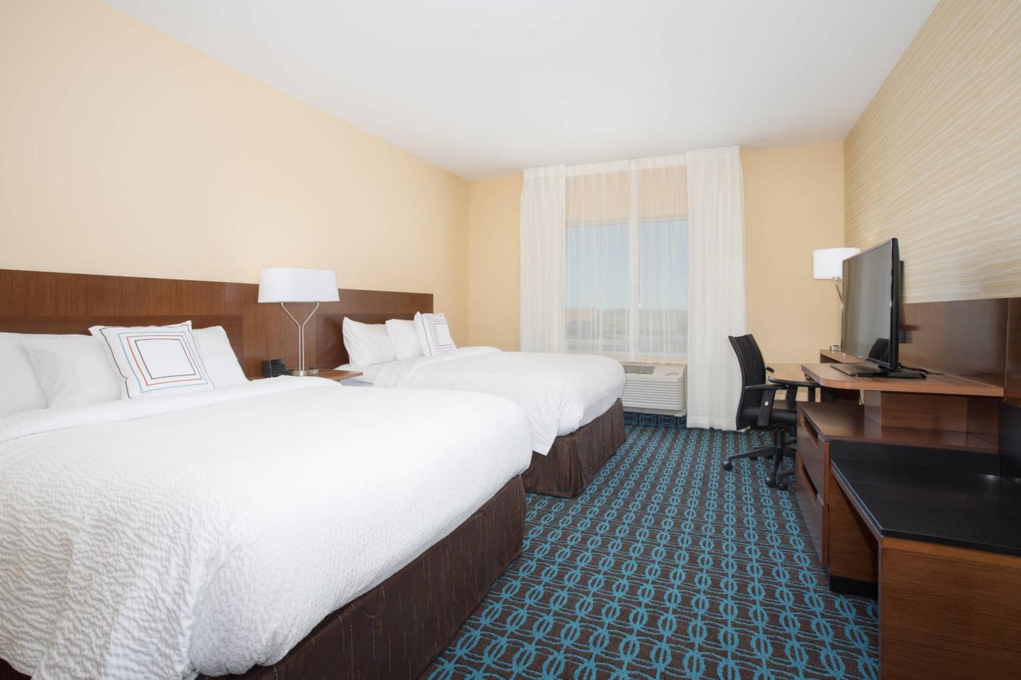 Fairfield Inn & Suites By Marriott Burlington Exterior photo